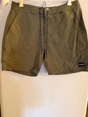 Hurley Olive Green Athletic Drawstring hybrid Shorts